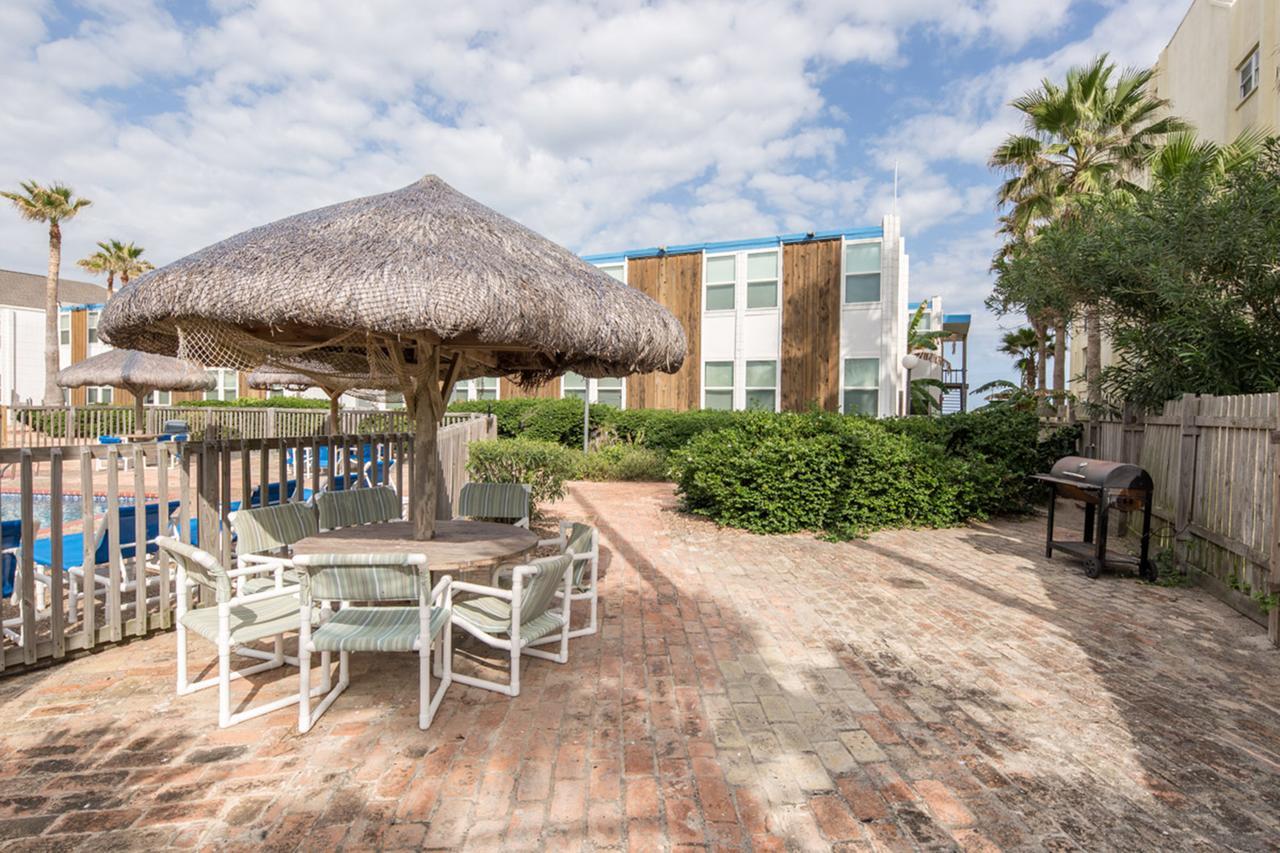 HOTEL LA PLAYA CONDOMINIUM 209 SOUTH PADRE ISLAND, TX (United States) -  from US$ 173 | BOOKED